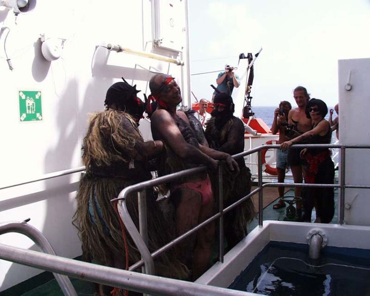 Экспедиция весны 2002 года на НИС "Академик Иоффе" 16