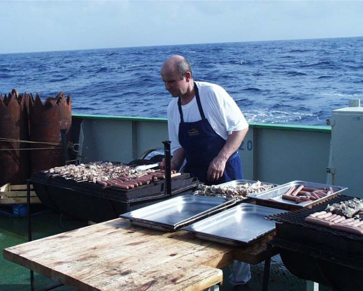 Экспедиция весны 2002 года на НИС "Академик Иоффе" 29