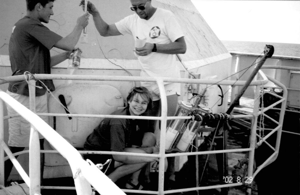 Не доверяйте батометр девушке. НИС "Россия"