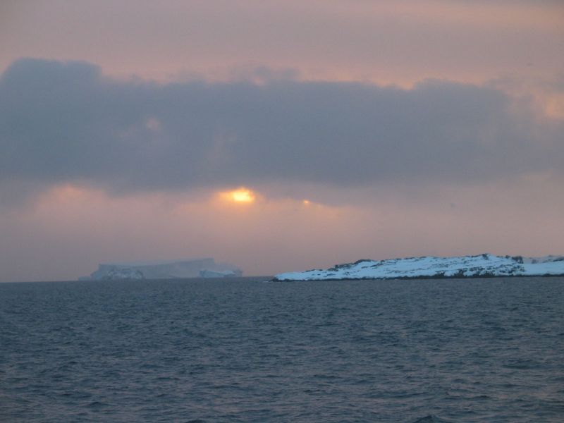 Экспедиция осени 2003 года на НИС "Академик Сергей Вавил