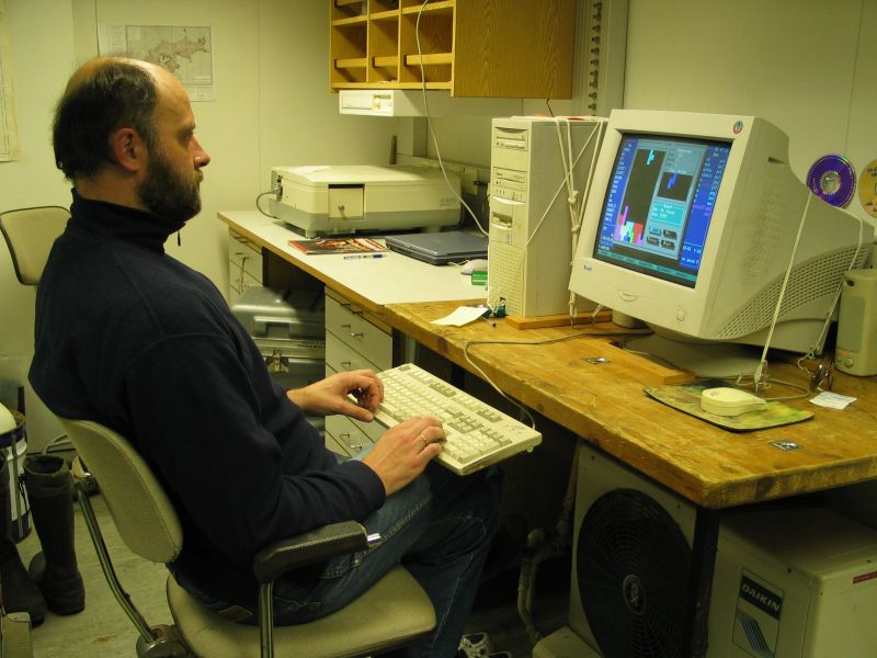 Экспедиция осени 2003 года на НИС "Академик Сергей Вавил