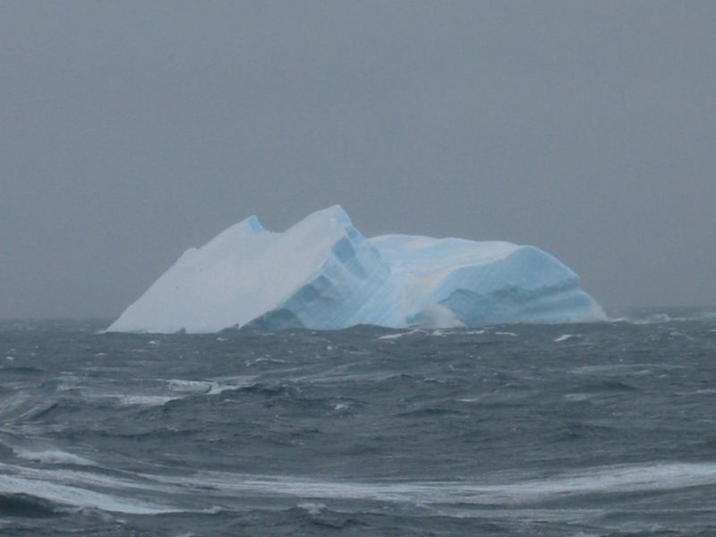 Экспедиция осени 2003 года на НИС "Академик Сергей Вавил