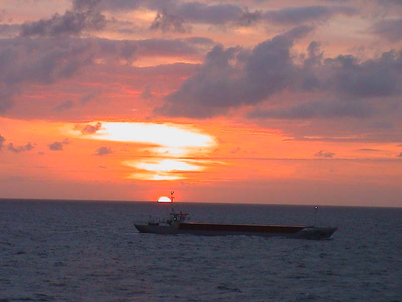 Экспедиция осени 2002 года на НИС "Академик Мстислав Кел