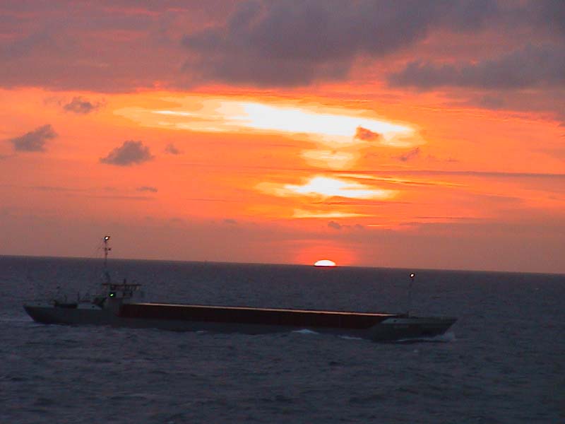 Экспедиция осени 2002 года на НИС "Академик Мстислав Кел