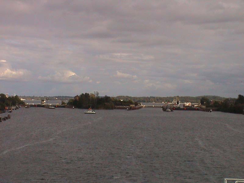 Экспедиция осени 2002 года на НИС "Академик Мстислав Кел