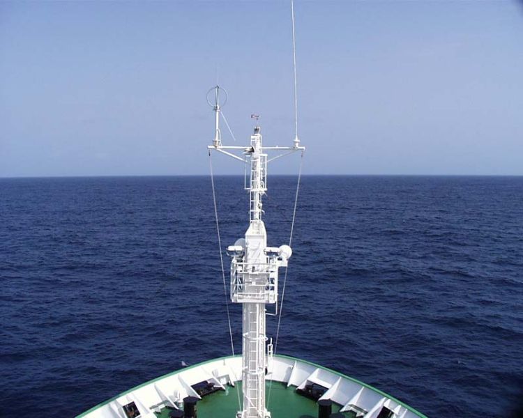 Экспедиция весны 2002 года на НИС "Академик Иоффе" 12